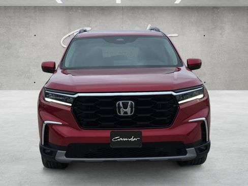 Used 2024 Honda Pilot Touring image 18