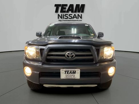 Used 2010 Toyota Tacoma 4x4 Double Cab image 2