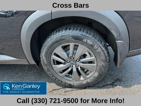 Used 2022 Nissan Pathfinder SV AWD/4WD image 23