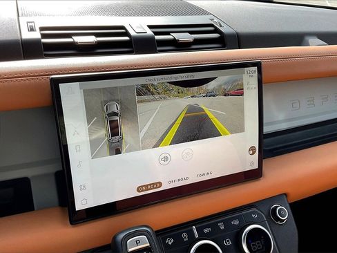 Certified 2023 Land Rover Defender 130 SE image 14