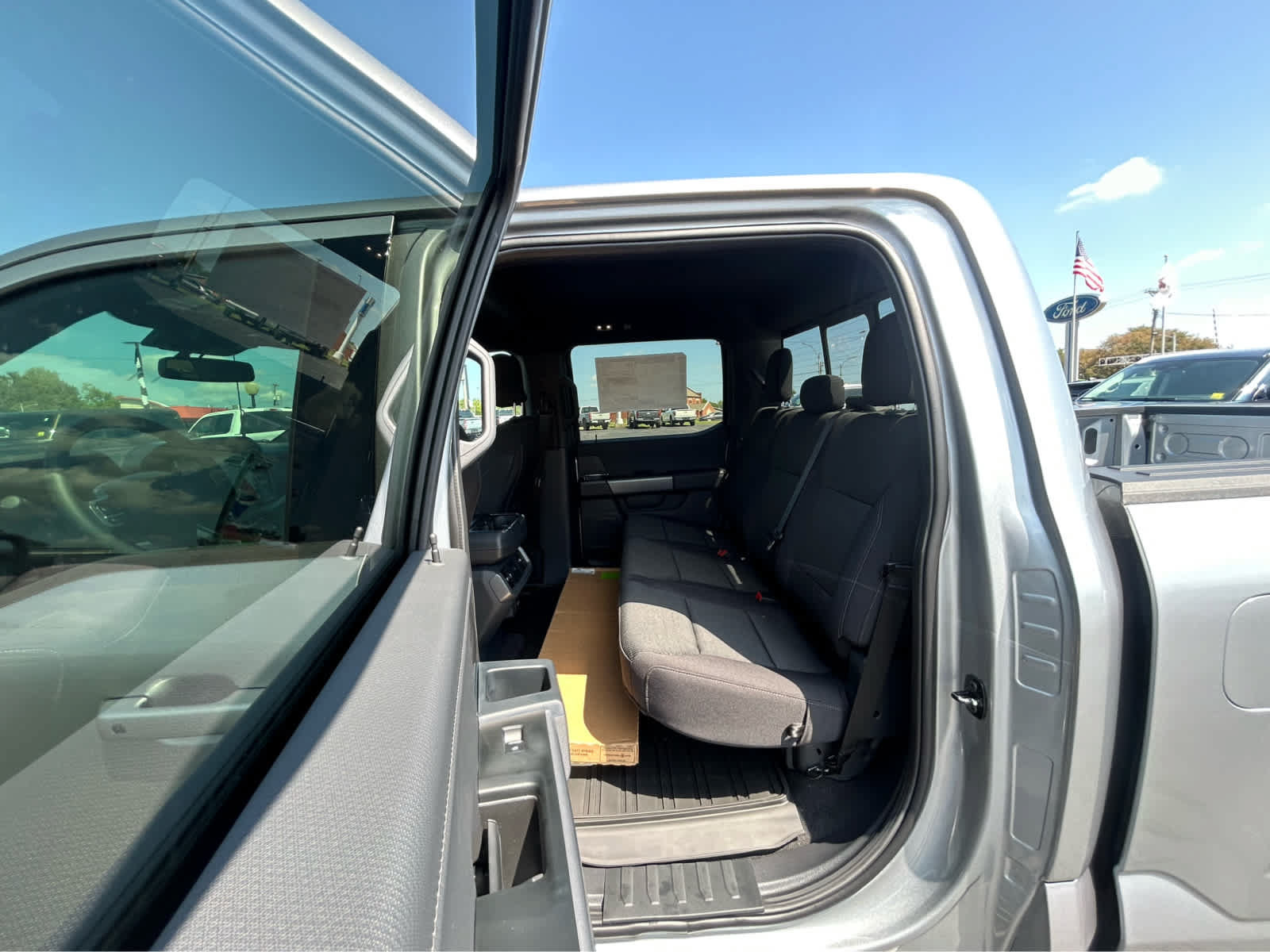 New 2026 Ford F150 XLT w/ Equipment Group 302A MID AWD/4WD image 8