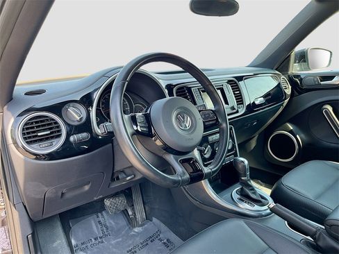 Used 2019 Volkswagen Beetle 2.0T S image 9