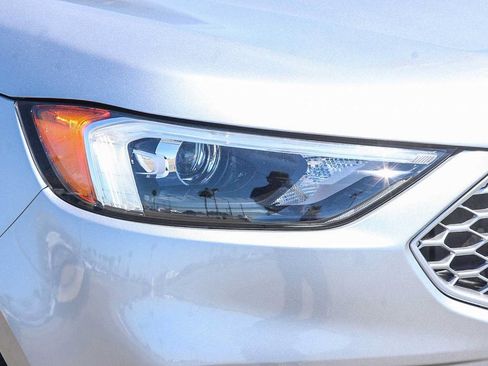 Used 2023 Ford Edge SEL AWD/4WD image 4