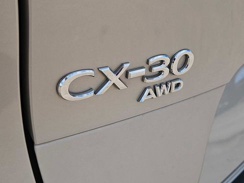 Used 2024 MAZDA CX-30 AWD 2.5 S w/ Select Sport Pkg image 12