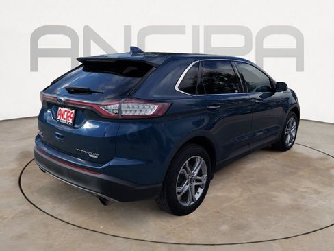 Used 2016 Ford Edge Titanium FWD image 10