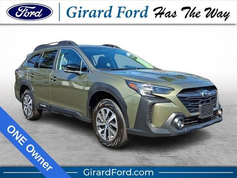 Used 2025 Subaru Outback Premium AWD/4WD image 1