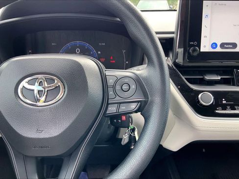 Used 2026 Toyota Corolla Cross L FWD image 23