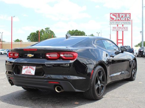 Used 2022 Chevrolet Camaro LT image 4