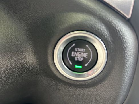 Used 2020 GMC Sierra 1500 SLT RWD image 20
