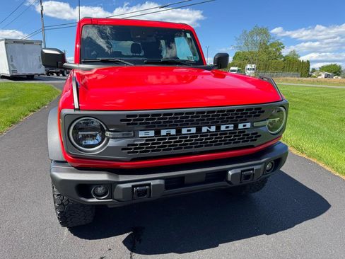 Used 2023 Ford Bronco Badlands AWD/4WD image 9