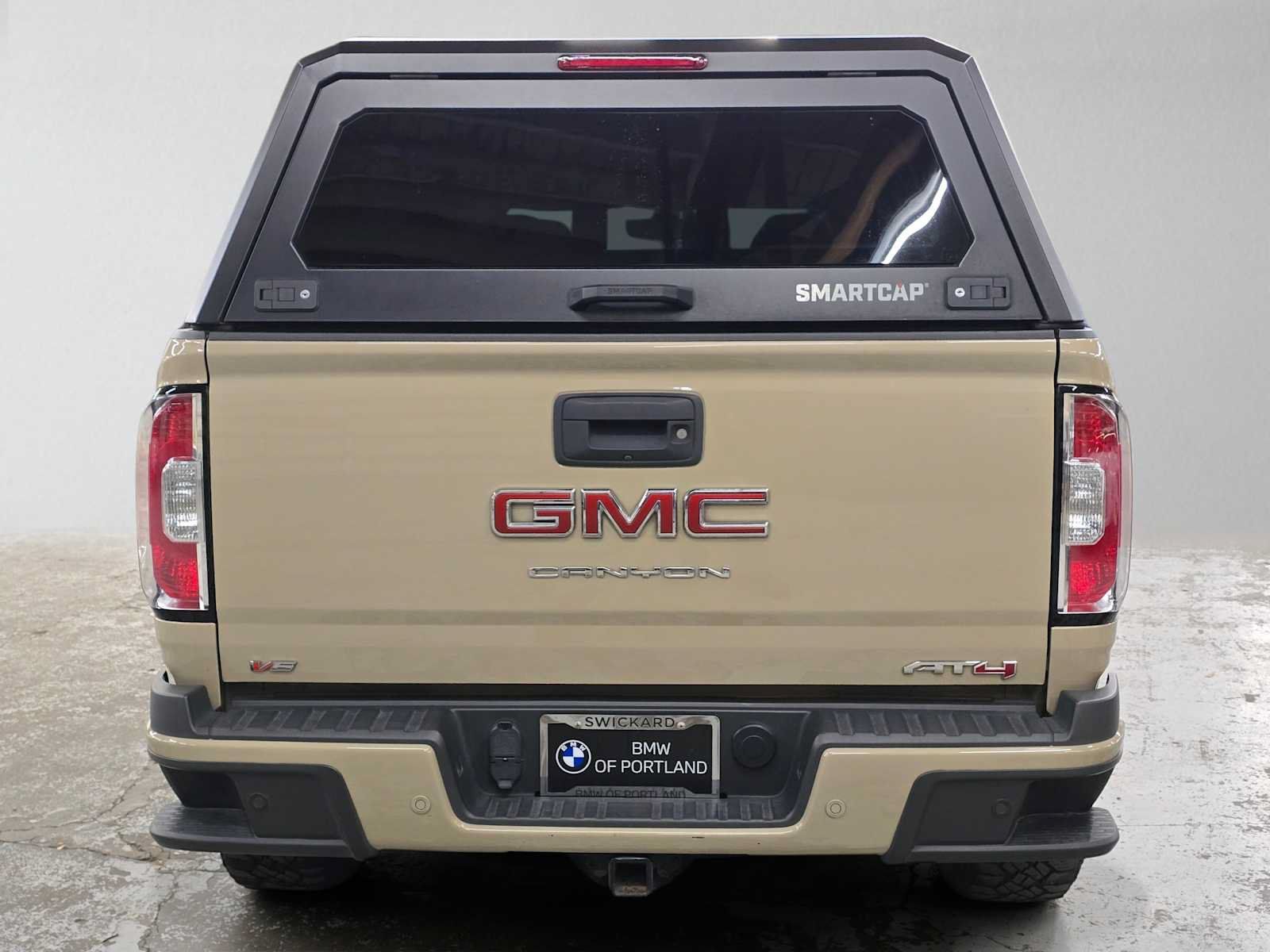 Used 2022 GMC Canyon AT4 w/ Trailering Package AWD/4WD image 4