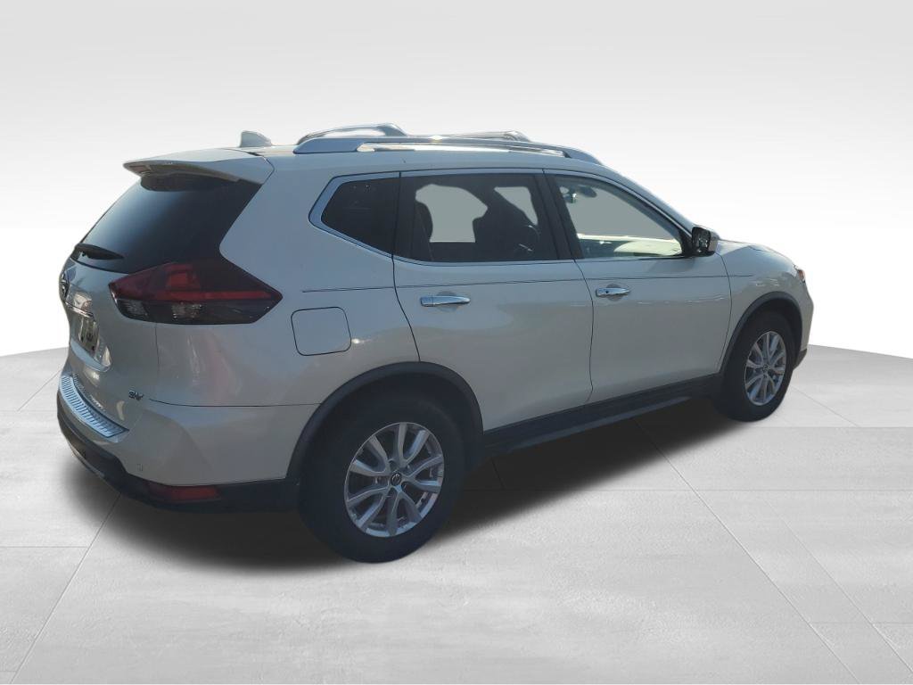 Used 2020 Nissan Rogue SV FWD image 6