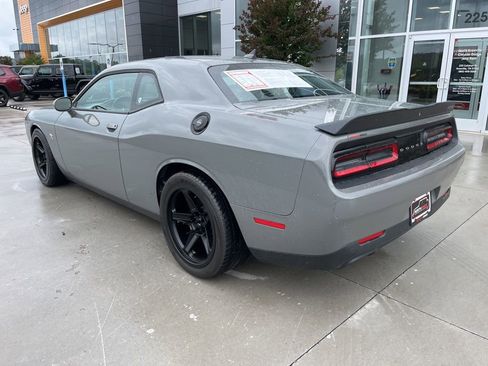 Used 2018 Dodge Challenger R/T Scat Pack RWD image 15