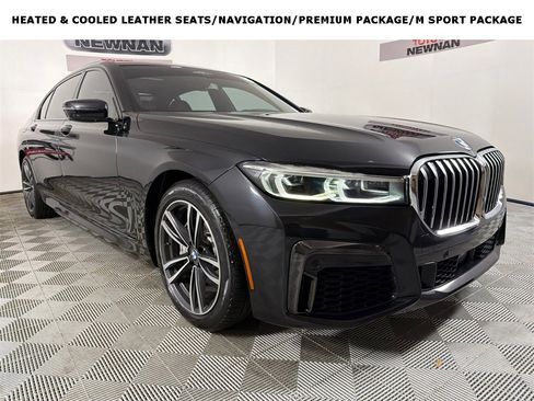 Used 2020 BMW 740i w/ M Sport Package image 1