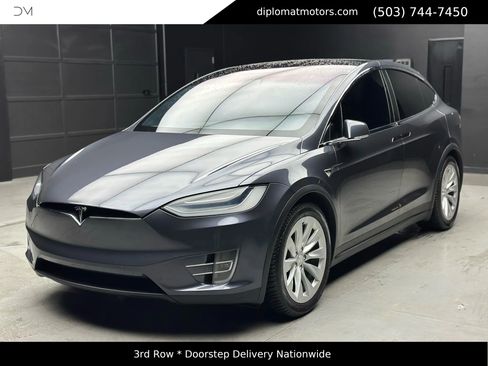 Used 2018 Tesla Model X 75D image 1