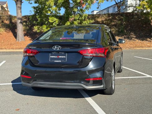 Used 2020 Hyundai Accent SE image 11