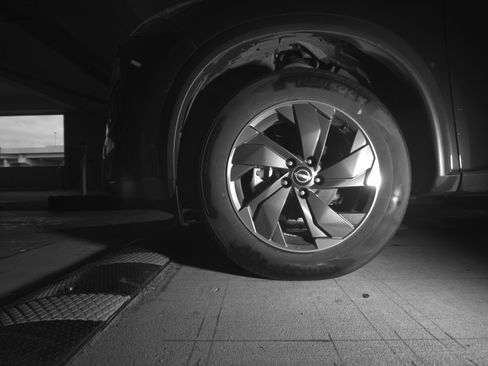 Used 2025 Nissan Rogue SV image 12