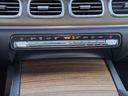 Certified 2025 Mercedes-Benz GLE 350 4MATIC image 20