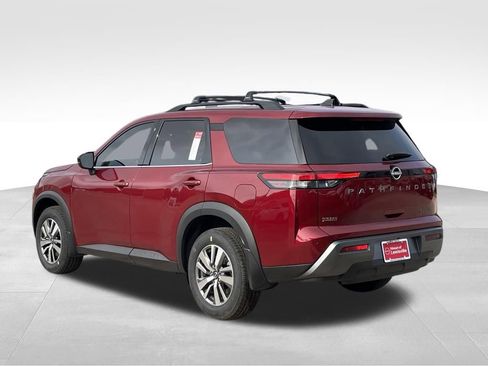 New 2026 Nissan Pathfinder SL AWD/4WD image 3