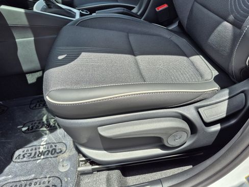 New 2026 Hyundai Venue SEL FWD image 19
