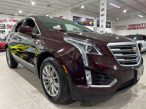 Used 2018 Cadillac XT5 Luxury w/ Driver Awareness Package FWD image 5