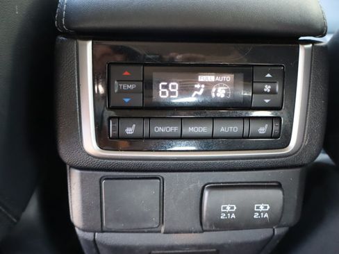 Used 2020 Subaru Ascent Limited w/ Technology Package AWD/4WD image 35