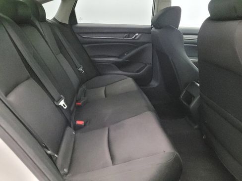Used 2018 Honda Accord LX image 19