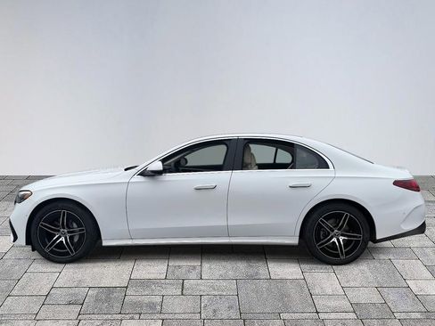 New 2026 Mercedes-Benz E 350 4MATIC Sedan image 4