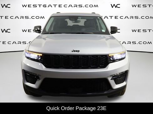 Used 2023 Jeep Grand Cherokee Limited w/ Black Appearance Package image 2