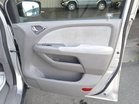 Used 2010 Honda Odyssey LX image 30