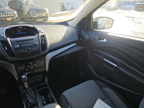 Used 2017 Ford Escape SE w/ SE Cold Weather Package image 23