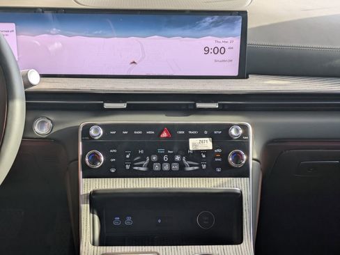 New 2025 Genesis GV80 3.5T Prestige AWD/4WD image 15