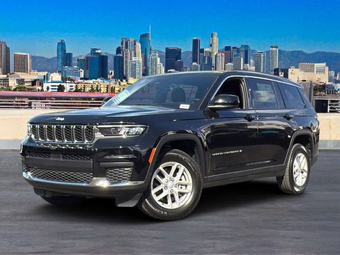 New 2025 Jeep Grand Cherokee L Laredo image 2