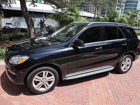 Used 2015 Mercedes-Benz ML 250 BlueTEC 4MATIC image 27