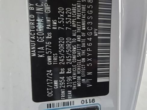 Used 2025 Kia Telluride S FWD image 12