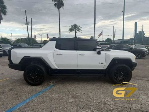 Used 2024 GMC Hummer EV 2X w/ LPO, Illumination Package AWD/4WD image 6