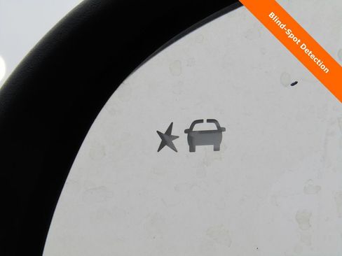 Used 2024 Buick Encore GX Sport Touring w/ Comfort Package image 7