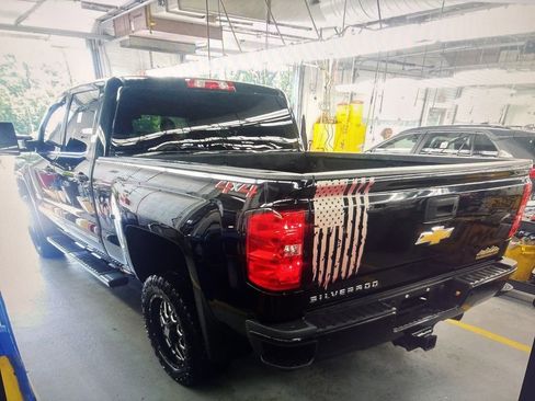 Used 2019 Chevrolet Silverado 2500 High Country w/ Duramax Plus Package AWD/4WD image 3