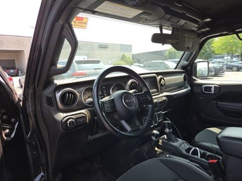 Used 2021 Jeep Gladiator Sport AWD/4WD image 6