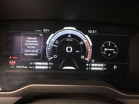 Used 2024 Toyota Tundra Limited AWD/4WD image 21