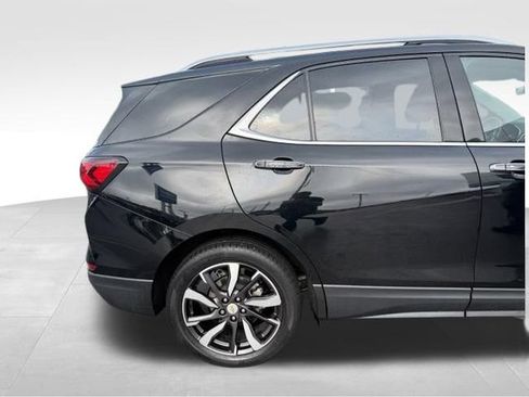 Used 2022 Chevrolet Equinox Premier AWD/4WD image 4