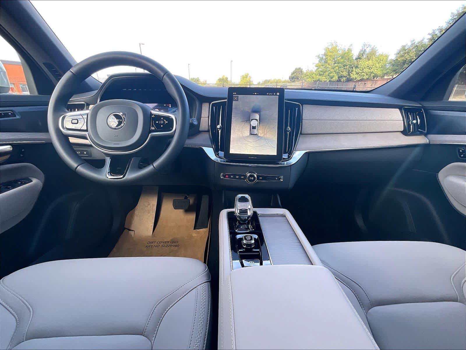 New 2027 Volvo XC90 T8 Plus AWD/4WD image 7