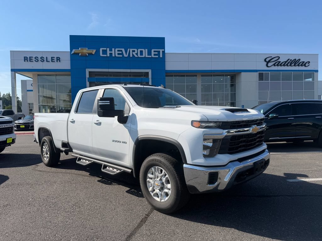 Used 2024 Chevrolet Silverado 3500 LT AWD/4WD image 1