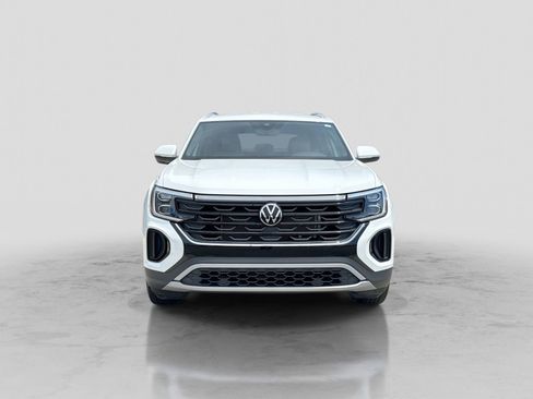 Used 2024 Volkswagen Atlas Cross Sport SE AWD/4WD image 12