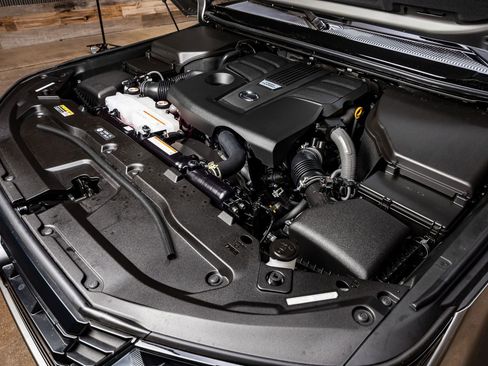 Used 2025 Lexus GX 550 image 40