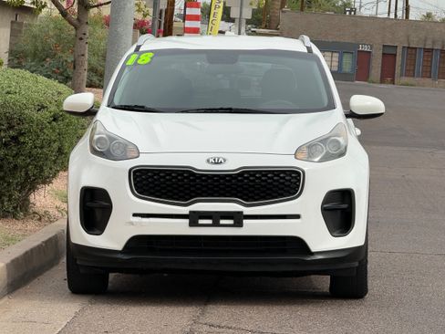 Used 2018 Kia Sportage LX w/ LX Popular Package FWD image 2