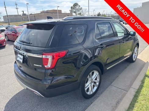 Used 2016 Ford Explorer XLT w/ Equipment Group 202A image 4