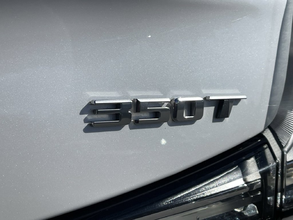 Used 2022 Cadillac XT4 Sport AWD/4WD image 8
