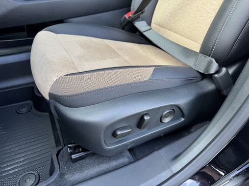 New 2026 Chevrolet Equinox ACTIV w/ Safety and Technology Package image 15