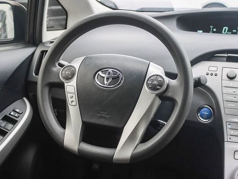 Used 2015 Toyota Prius Four image 21